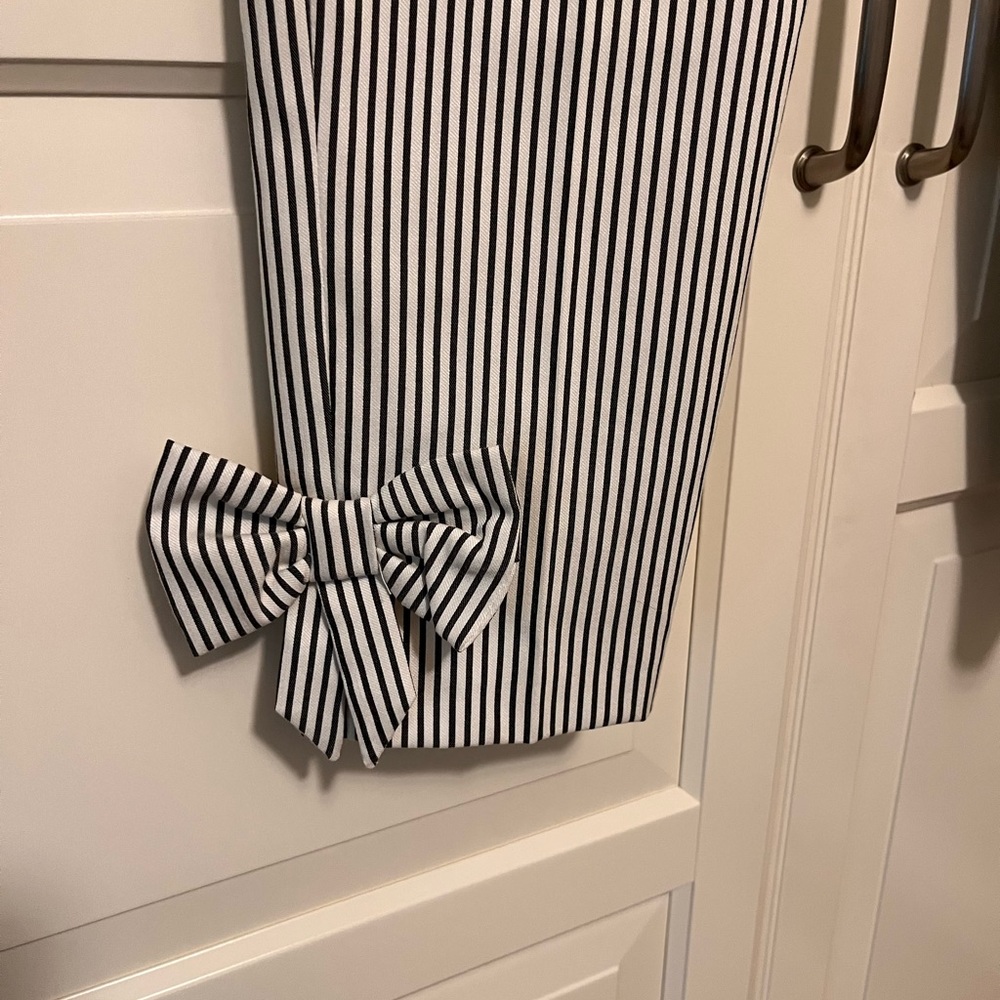 White and grey pants with bows on ankles eu size 36 fits like a US2